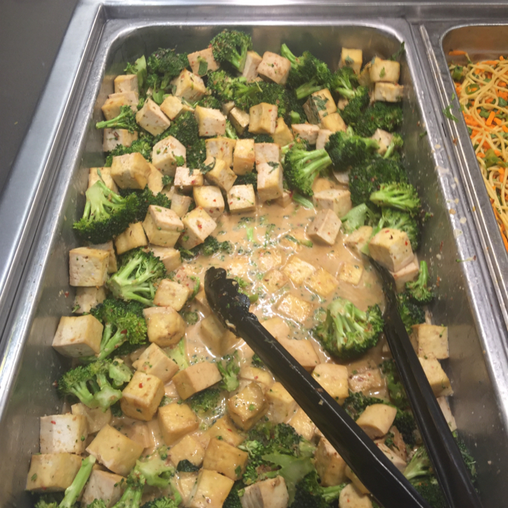 Vegan user review of Whole Foods Market in San Ramon. Tofu and broccoli 