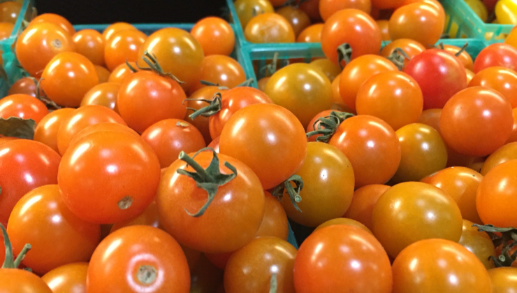 Vegan user review of Rainbow Grocery in San Francisco. This store has great organic produce. Lots of great tomatoes that smelled oh so good #organic #produce #tomatoes #grocery