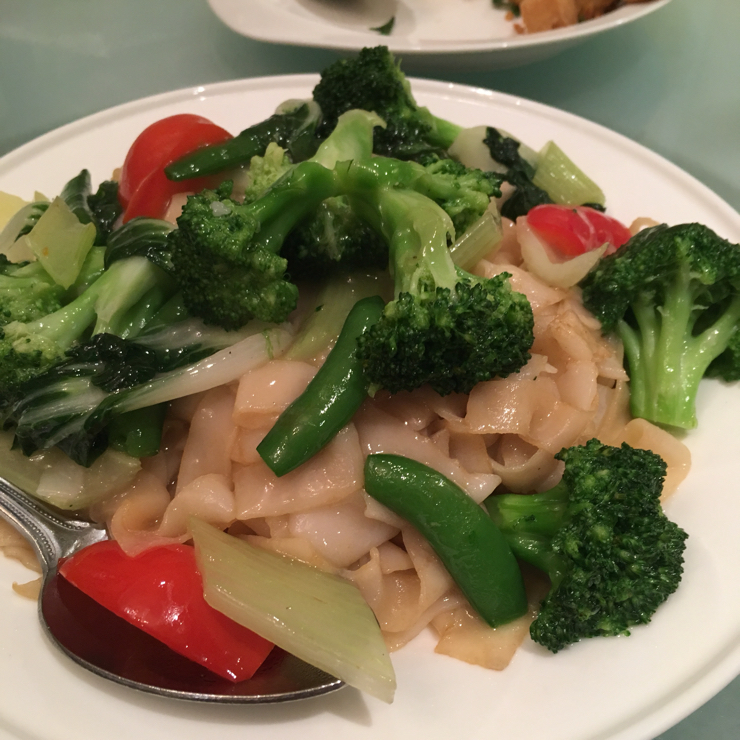Vegan user review of Tai Pan in Palo Alto. Veggie soy sauce rice noodle dish