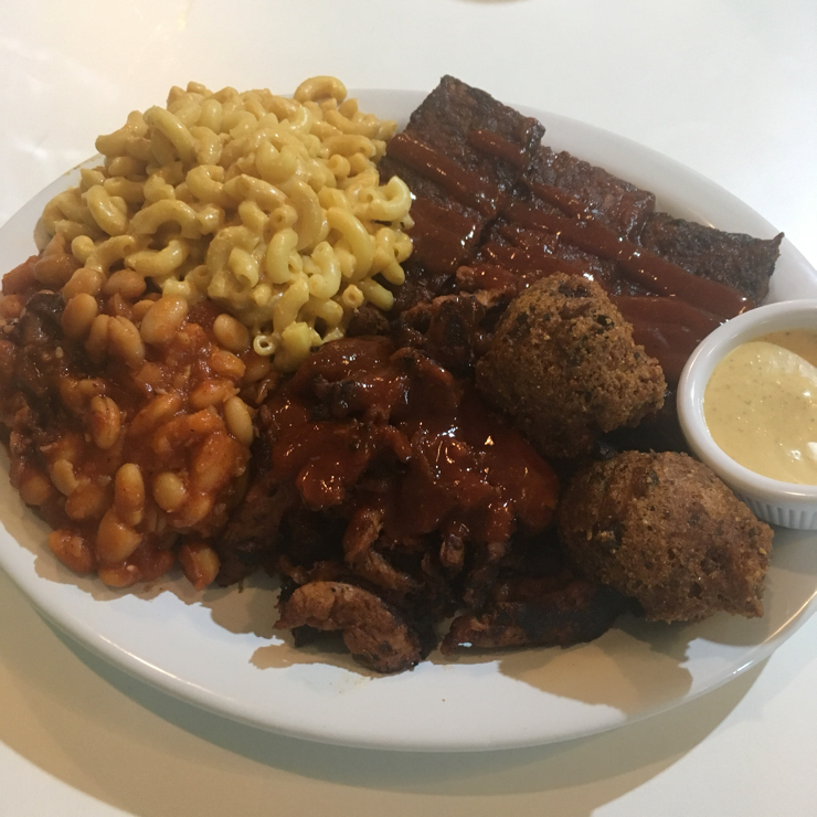 Vegan user review of Homegrown Smoker in Portland. 