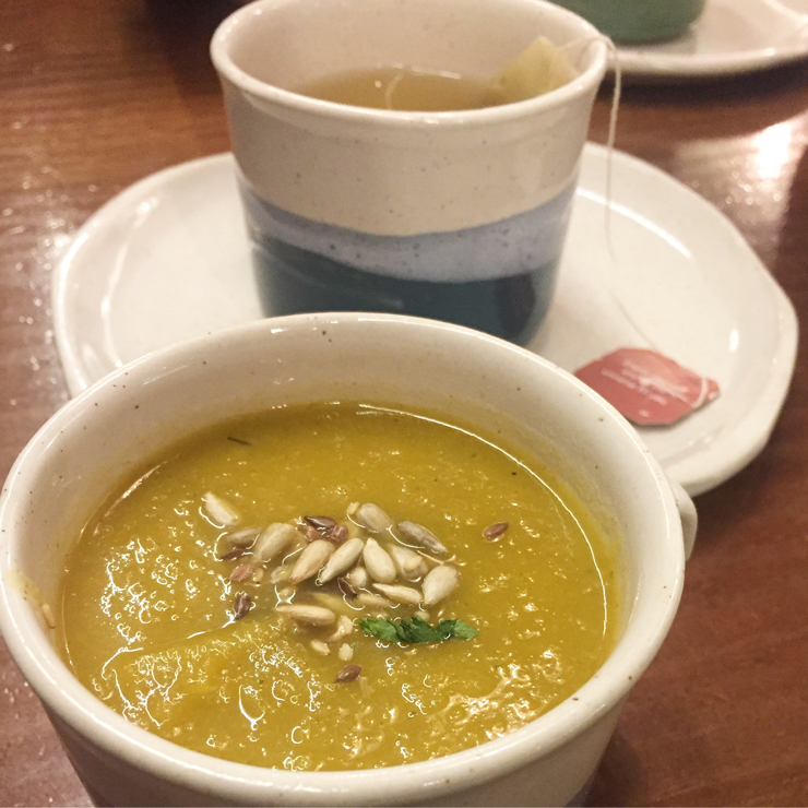 Vegan user review of La Encomienda in Madrid. Brunch foods in Spain are so different. 