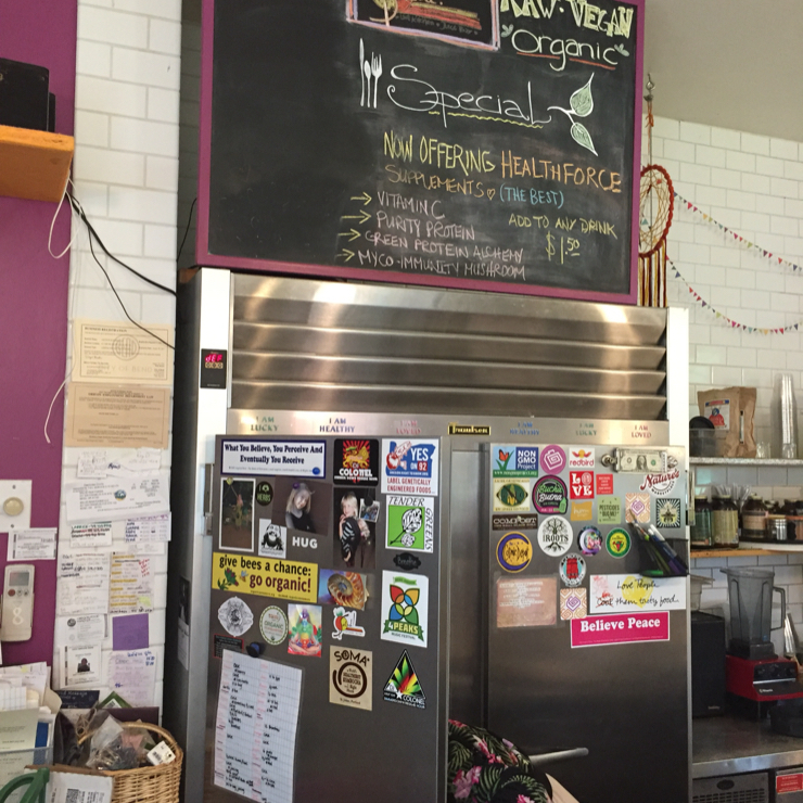 Vegan user review of Salud Raw Foods in Bend. 