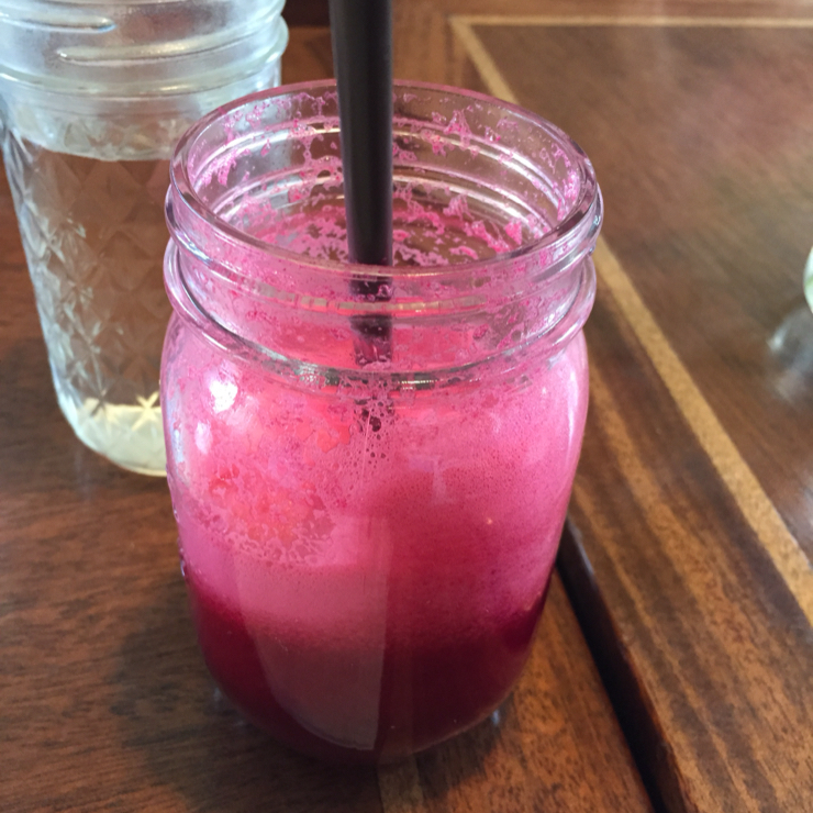 Vegan user review of Salud Raw Foods in Bend. 