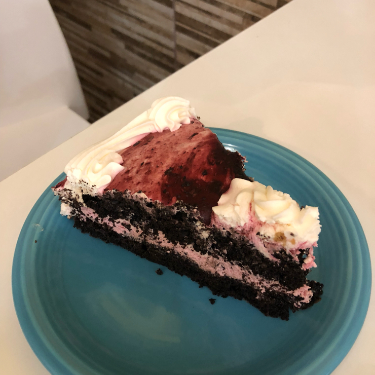 Vegan user review of Loving Hut Microcentro in Buenos Aires. Black Forest cake