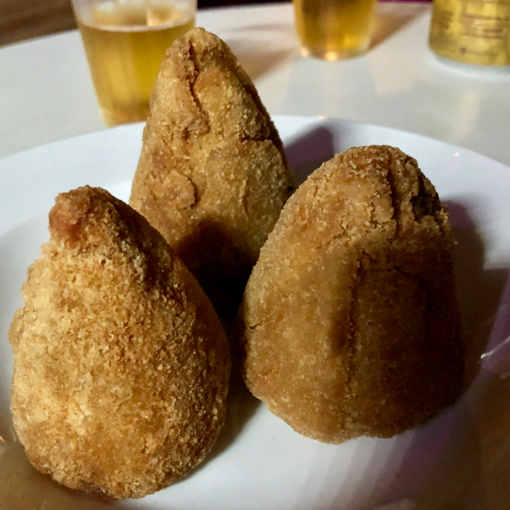 Vegan user review of Las Vegans in Rio de Janeiro. Filled with Jackfruit 