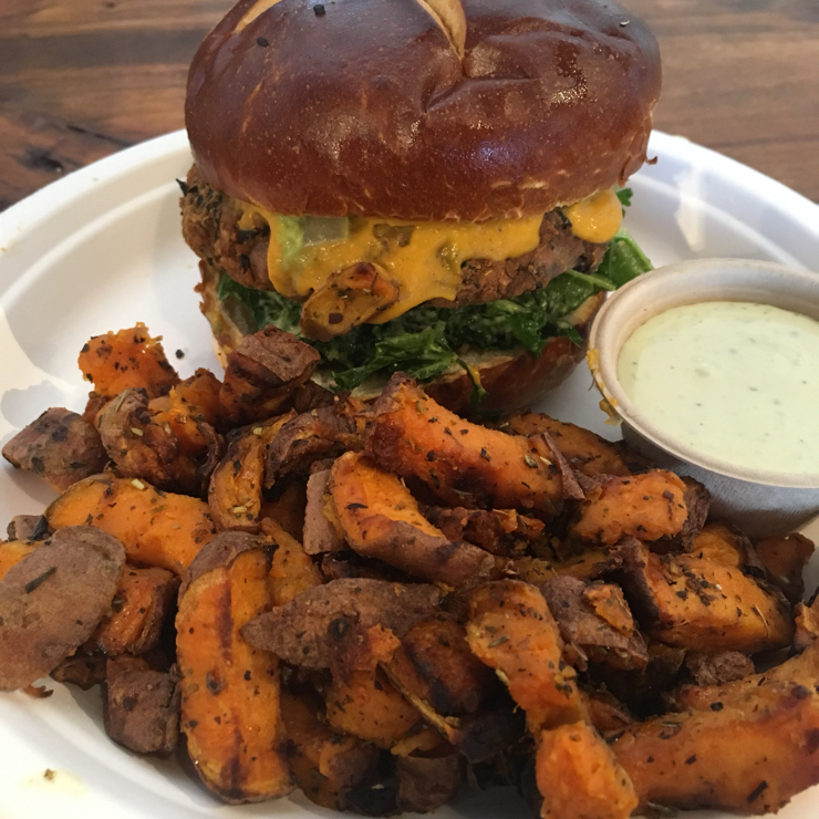 Vegan user review of Love Life Cafe in Miami. 