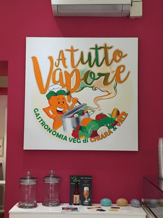 Vegan user review of A Tutto Vapore in Turin. 