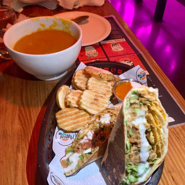 Vegan user review of Huacamole. 