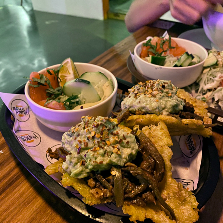 Vegan user review of Huacamole. 