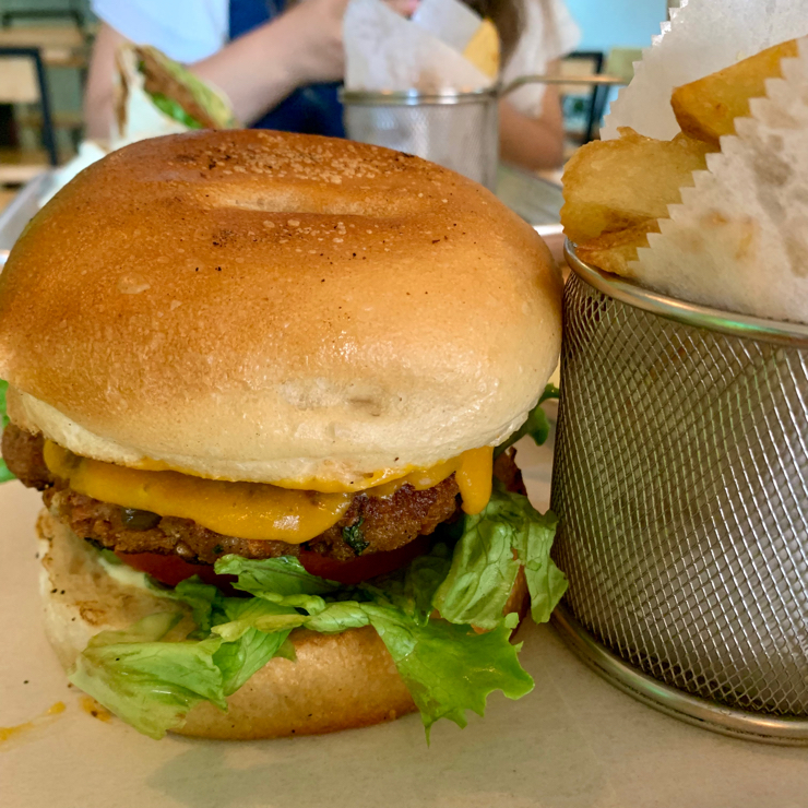 Vegan user review of Mr.Veggie. 