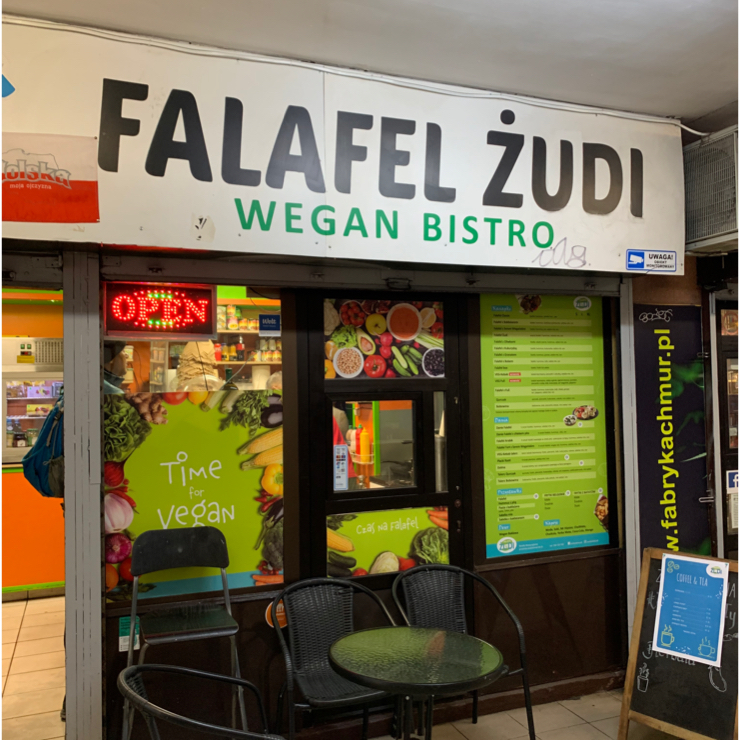 Vegan user review of Falafel Żudi. Amazing falafel.